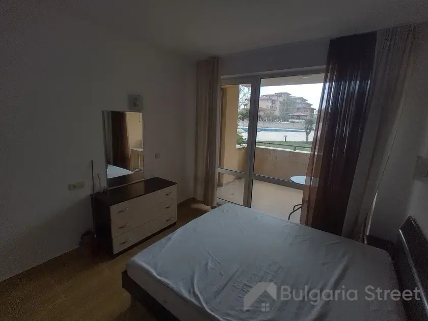 спальня с выходом на террасу
