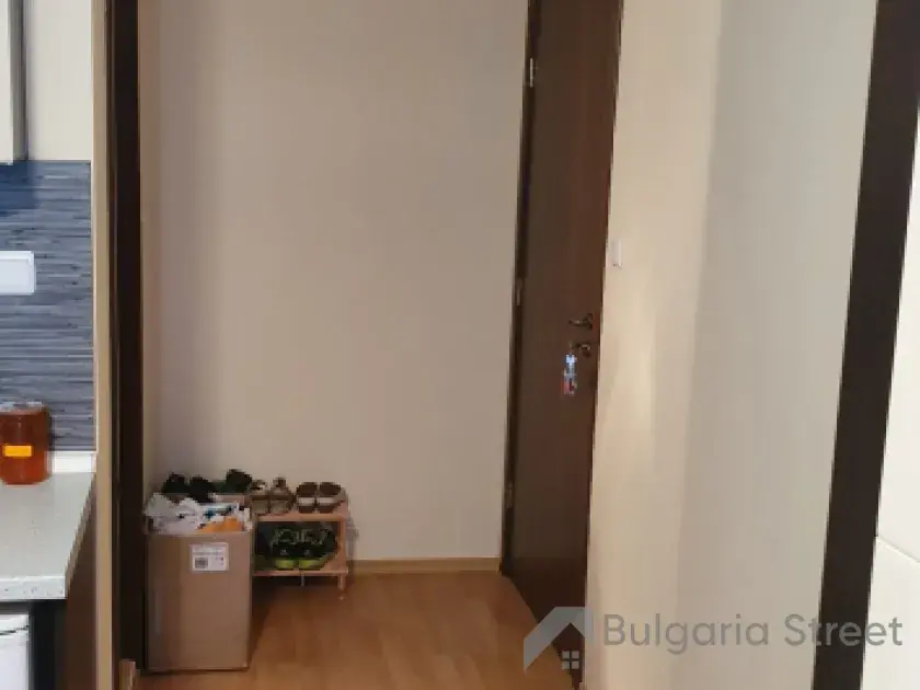 Прихожая