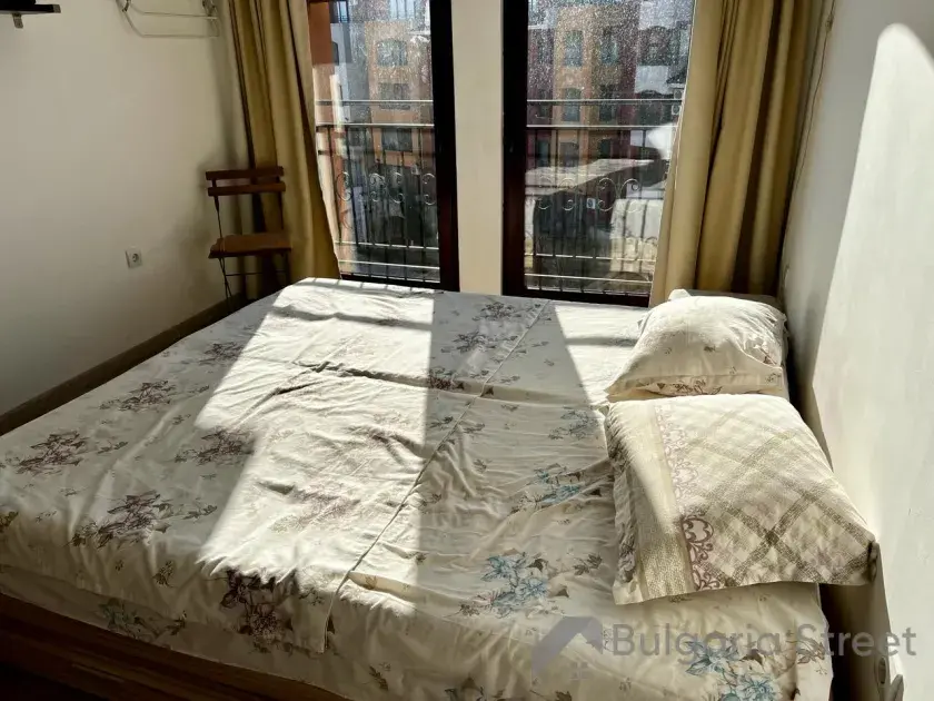 кровать