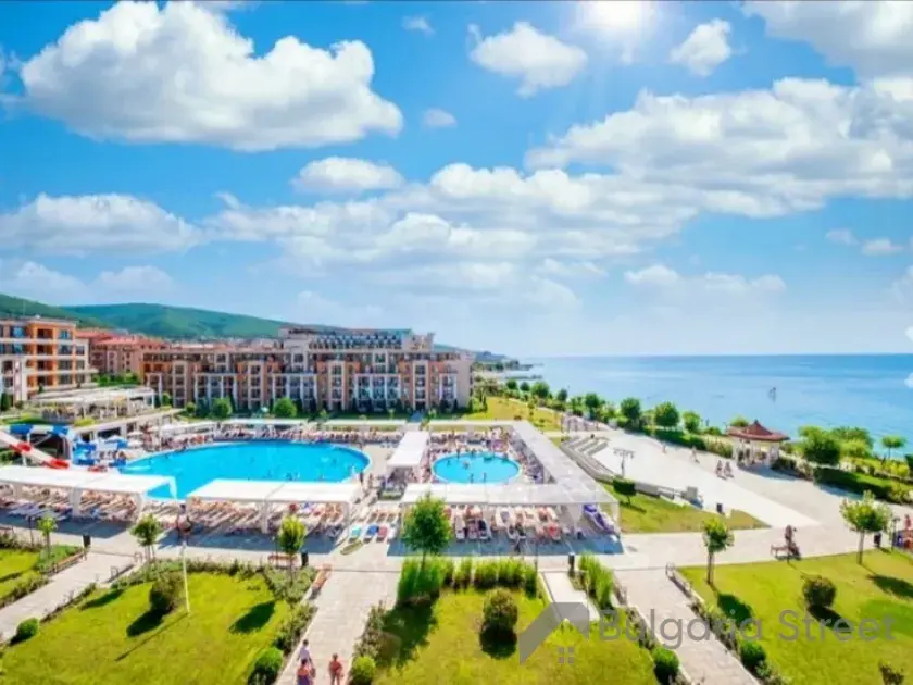 Комплекс на 1 линии моря Premier Fort Beach