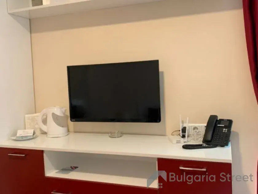 Телевизор в комнате