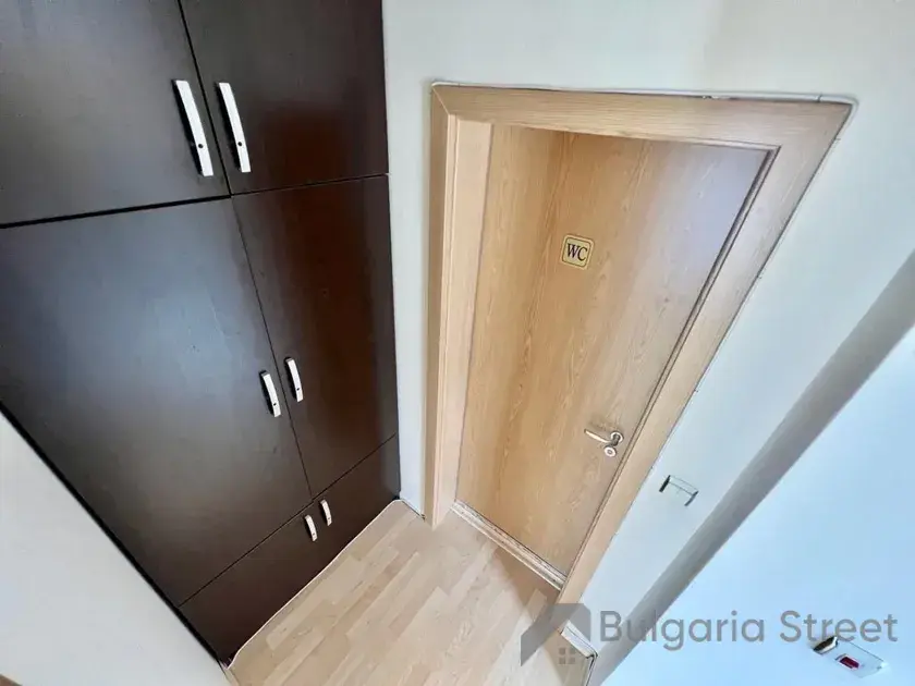 Прихожая