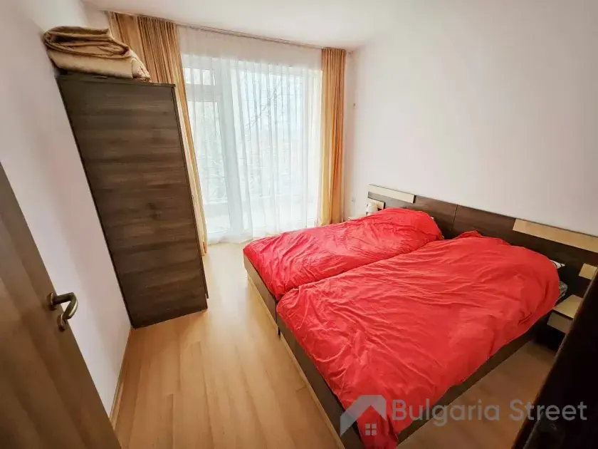 шкаф, кровать