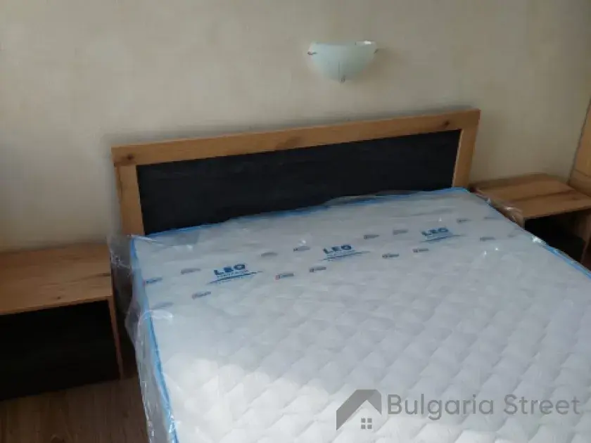 Кровать