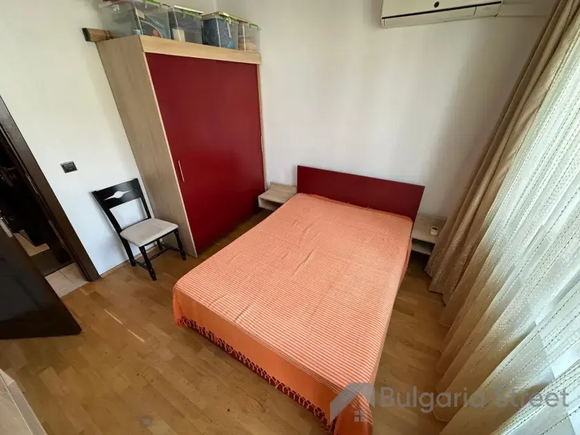 шкаф, кровать