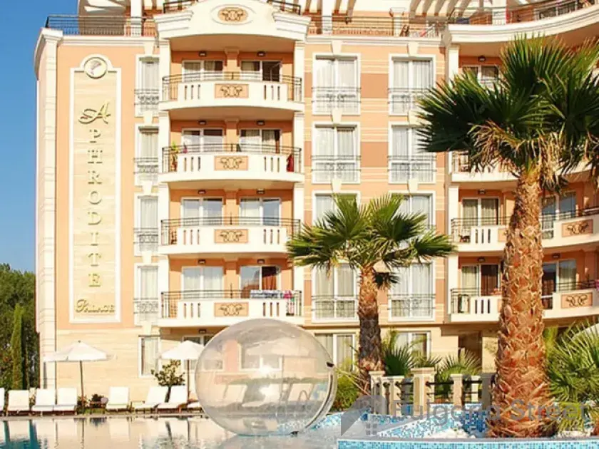 Фасад комплекса Aphrodite Palace