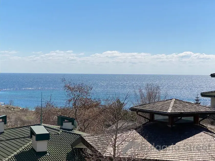вид на море с балкона