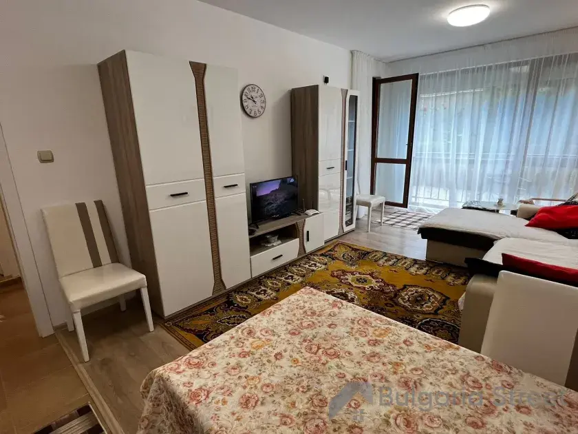 мебель в комнате