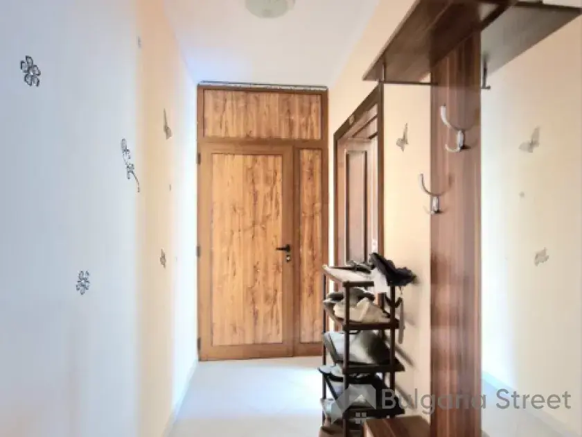 Прихожая