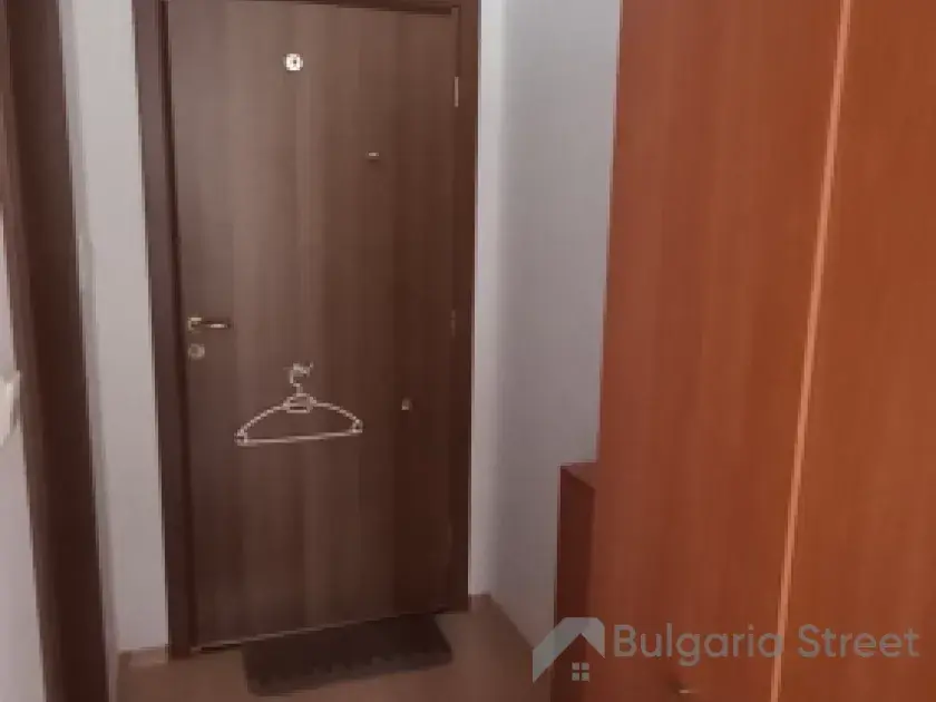 Прихожая