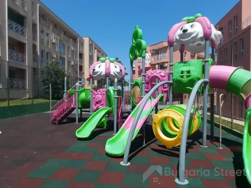 Детская площадка