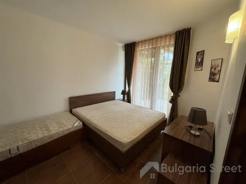 Двухспальная кровать