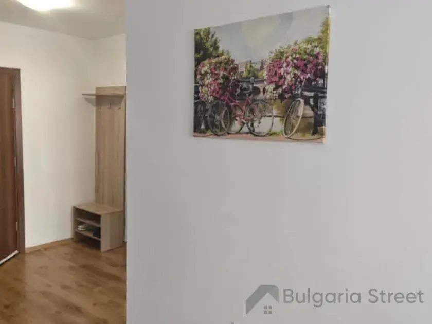 Картина на стене