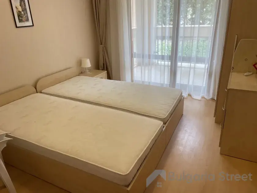2 кровати