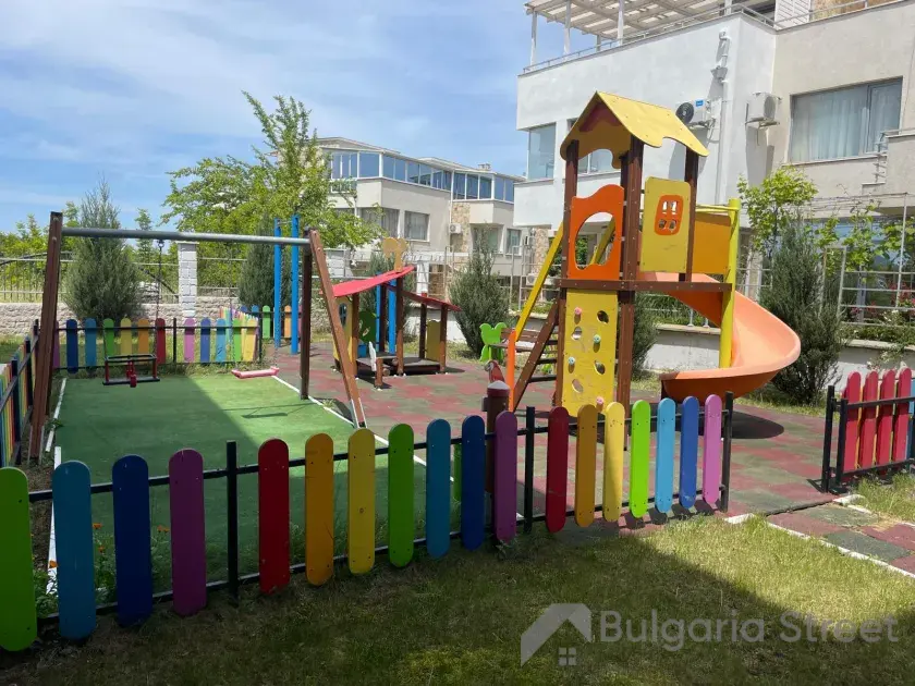 детская площадка