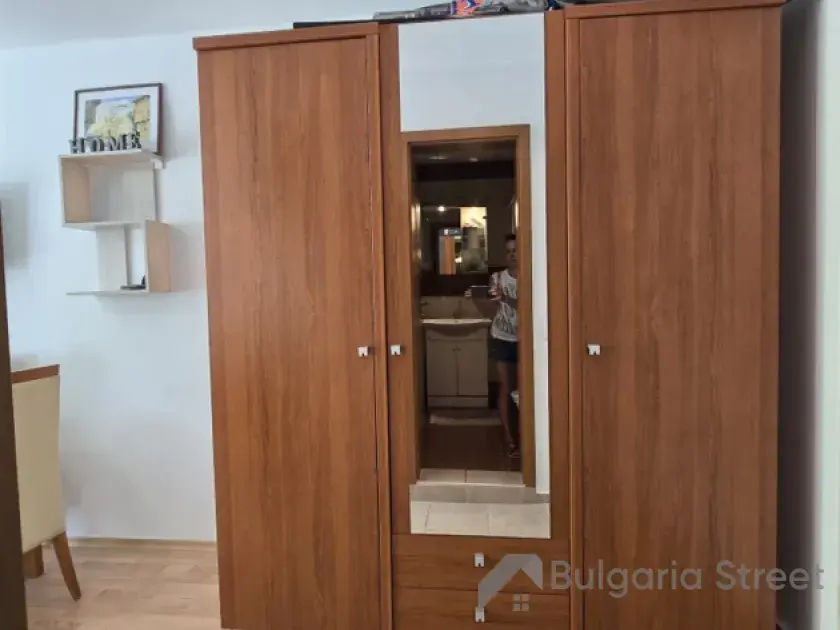Большой гардероб