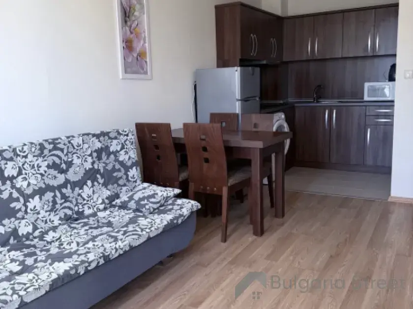 Продажа двухкомнатной квартиры в комплексе Пасифик 3
