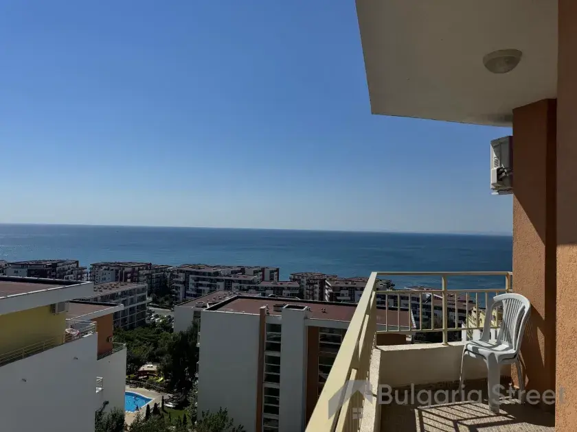 Продажа квартиры с видом на море