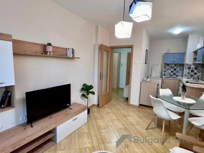 Продажа двухкомнатной квартиры у моря