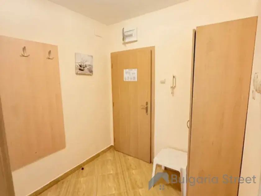 Прихожая