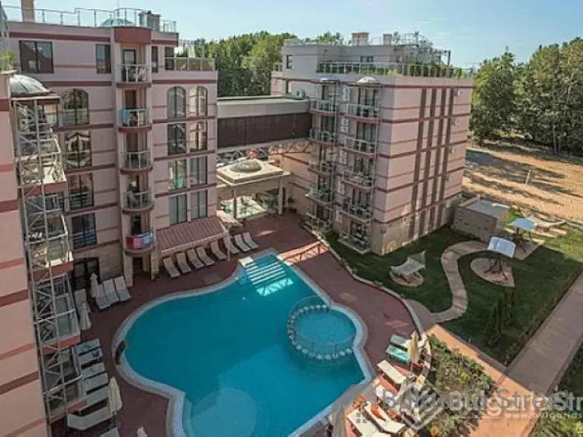бассейн