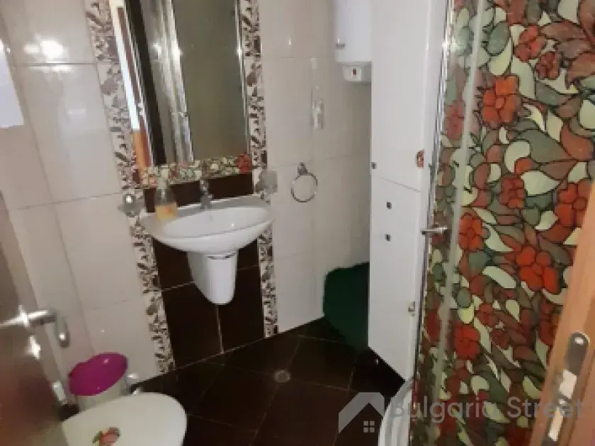 Ванная комнатра с туалетом