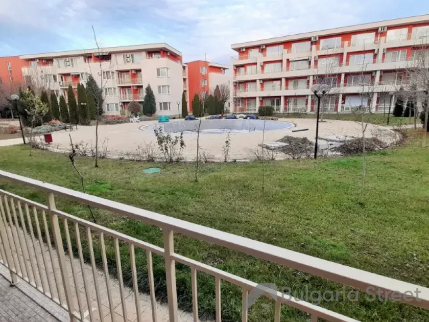 Квартира с видом на бассейн