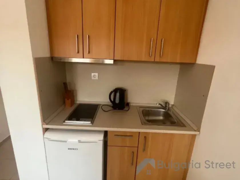 Кухня и холодильник