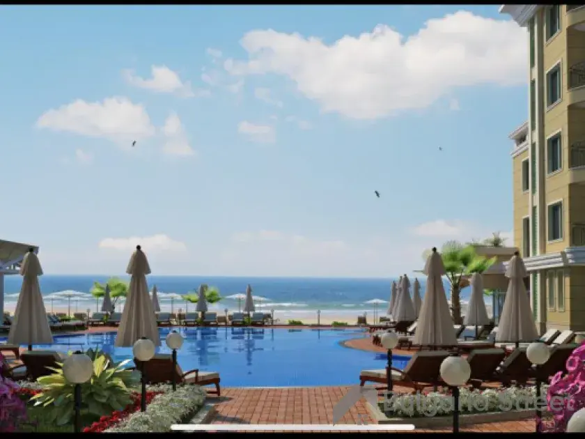 Florence Beach Resort | Новострой здание комплекса - бассейн