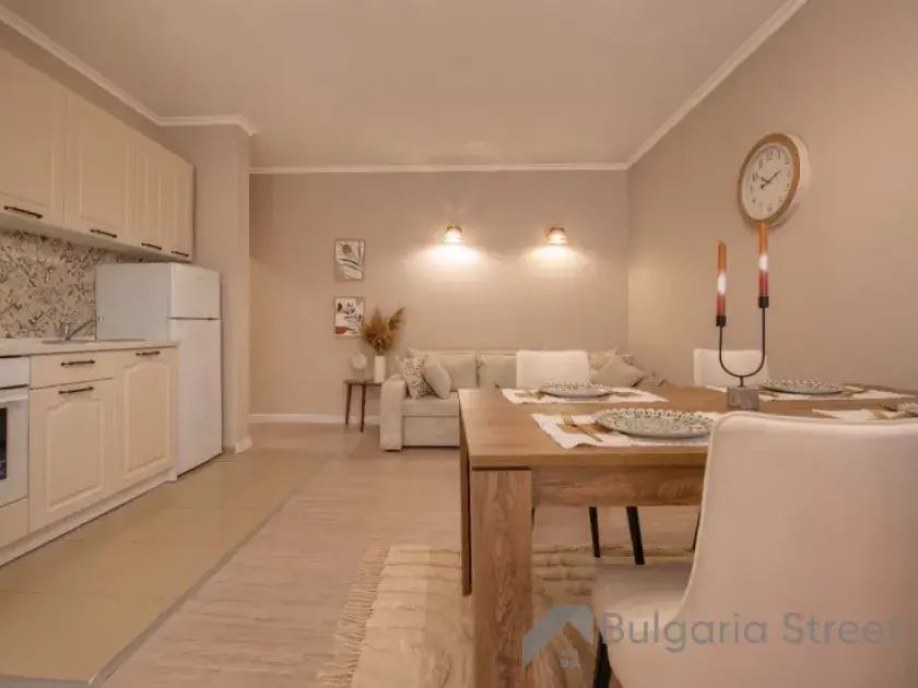 Sun City 1 | Двухкомнатная квартира: гостиная, кухня, столовая