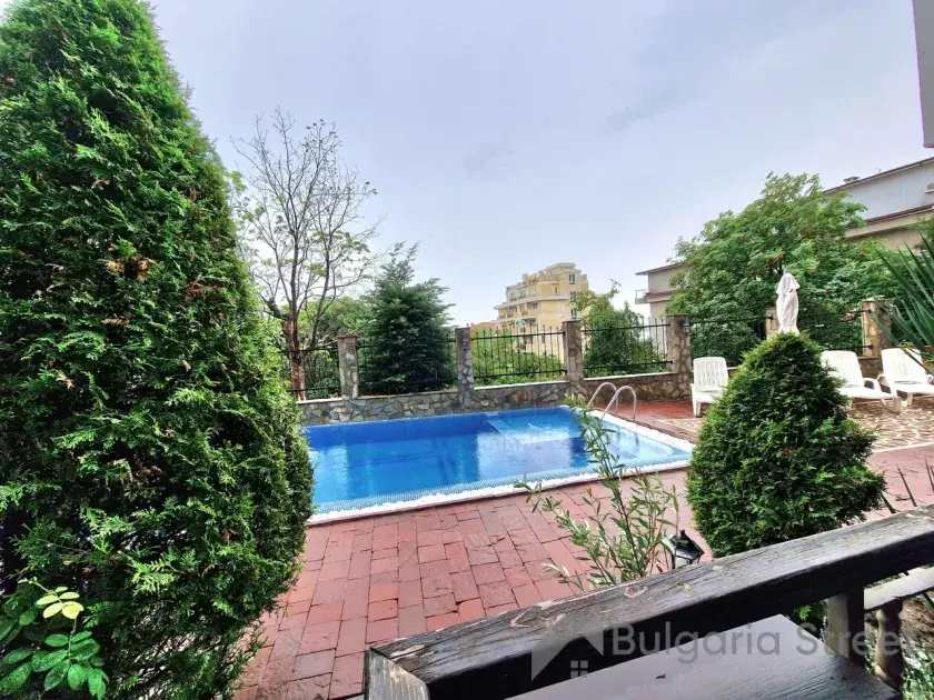 территория комплекса Villa Breeze