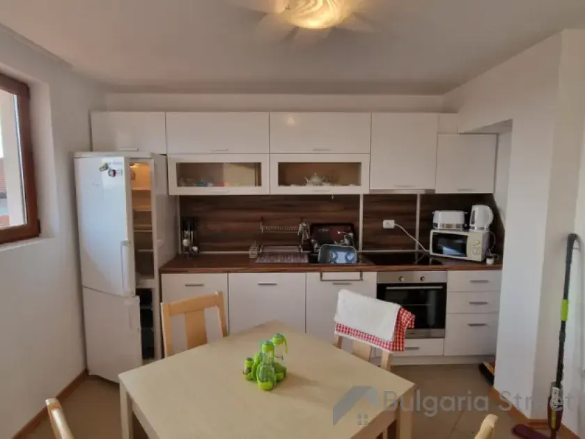 Gardenia Hills | Трёхкомнатная квартира: гостиная , кухня