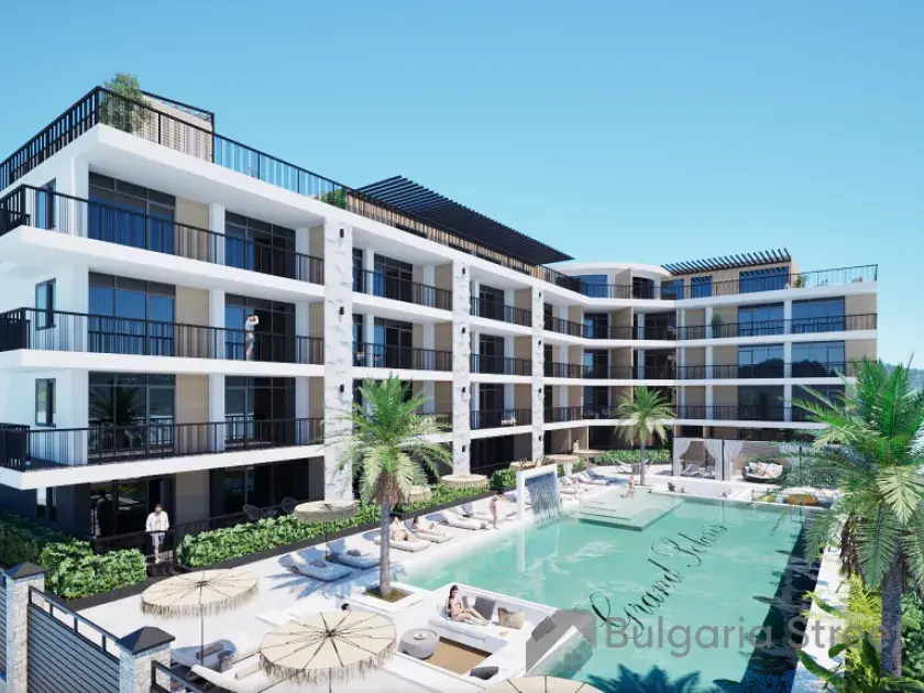 Grand Solaris | Новострой: комплекс, территория, бассейн