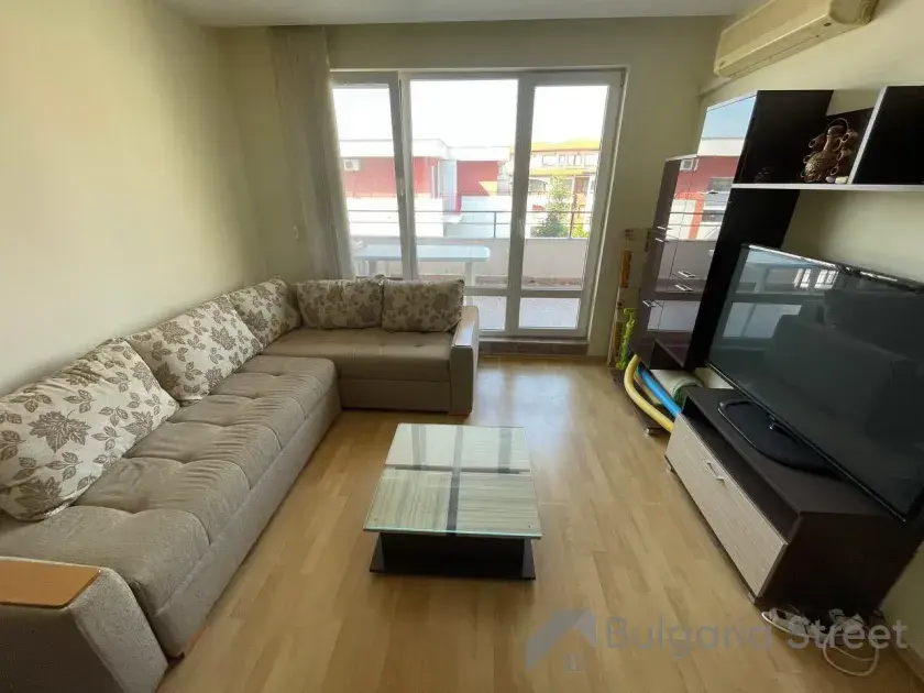 Privillage Fort Beach | Трёхкомнатная квартира: гостиная, кухня