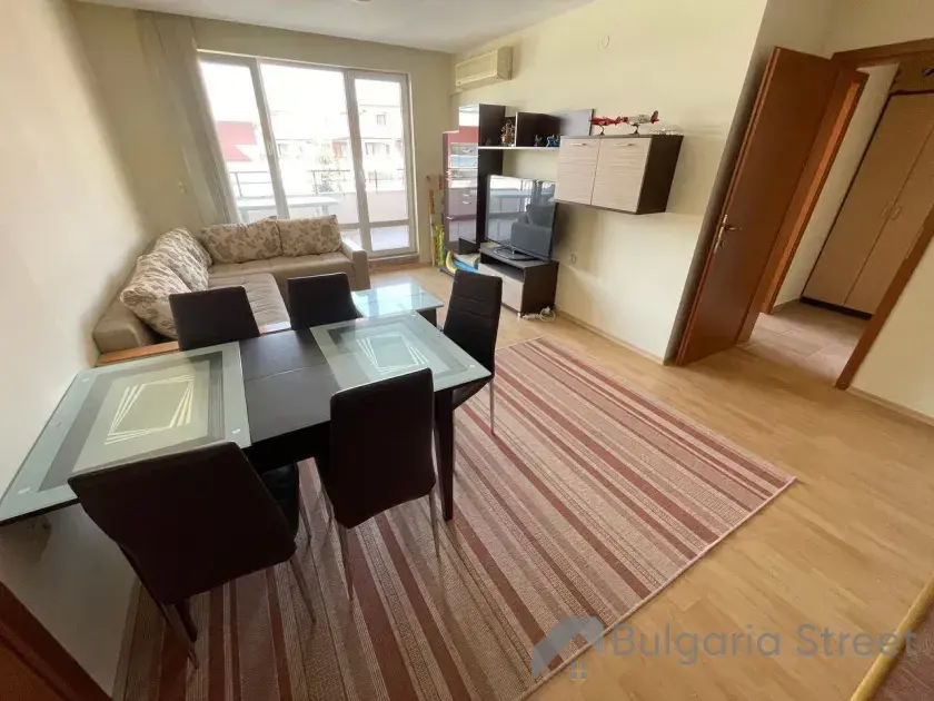 Privillage Fort Beach | Трёхкомнатная квартира: гостиная, кухня