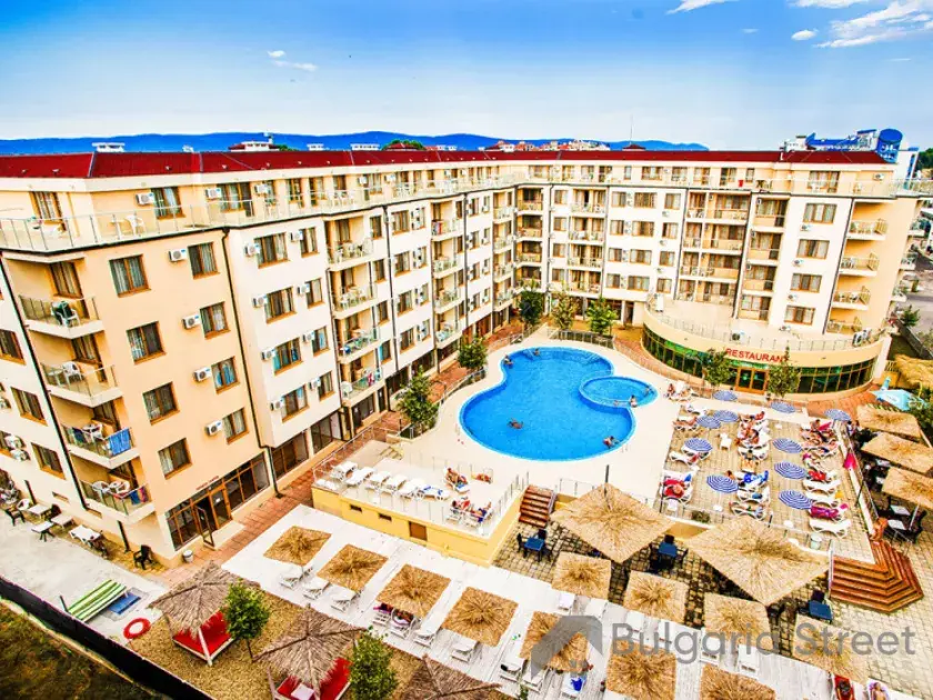 Nesseber Fort Residence | комплекс, территория, бассейн