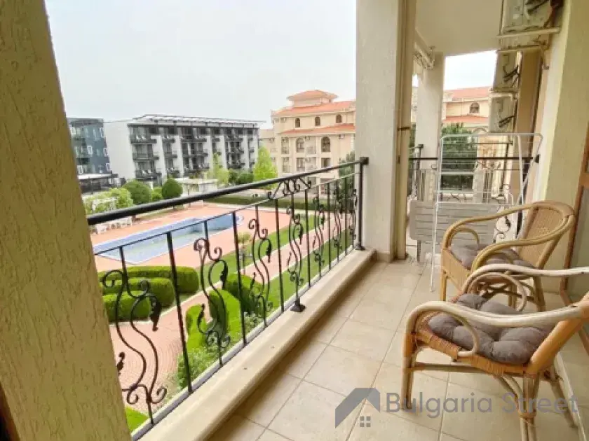 квартира в комплексе Royal Bay 2