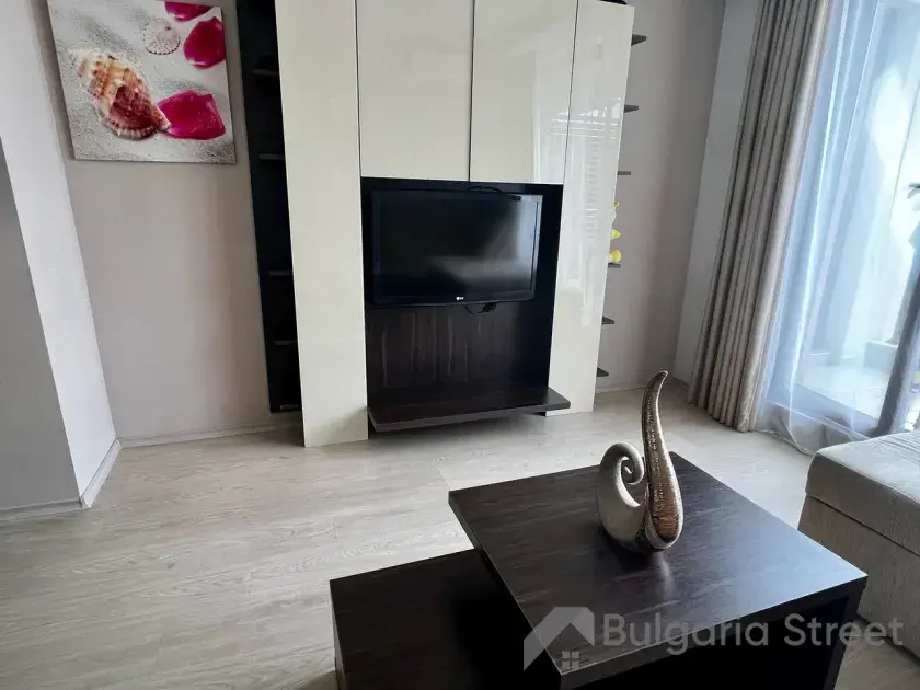 Harmony Suites 2 | Двухкомнатная квартира: гостиная, кухня