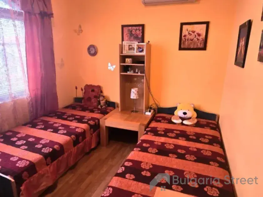 Первая спальня