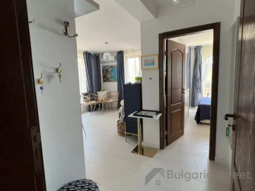 Villa Briz | Двухкомнатная квартира с ремонтом: гостиная, кухня