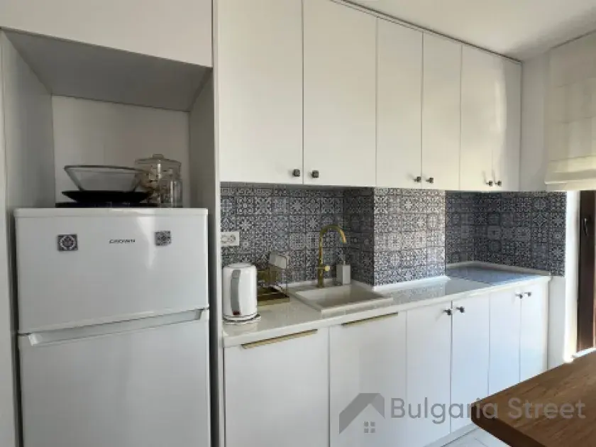 Villa Briz | Двухкомнатная квартира с ремонтом: гостиная, кухня