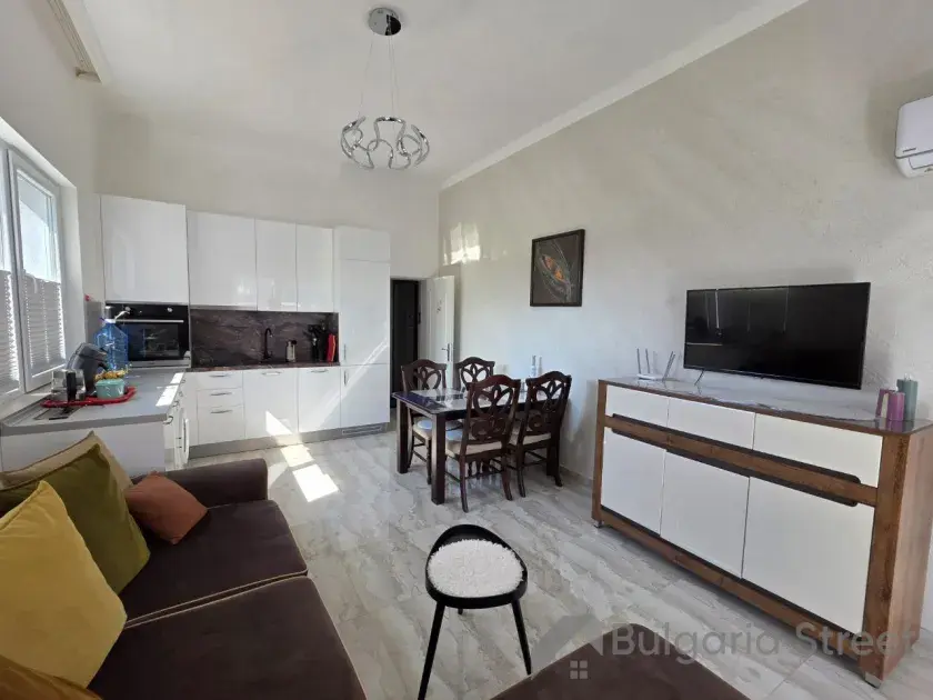 Magnolia Residence-6 | Двухкомнатная квартира: гостинная, кухня