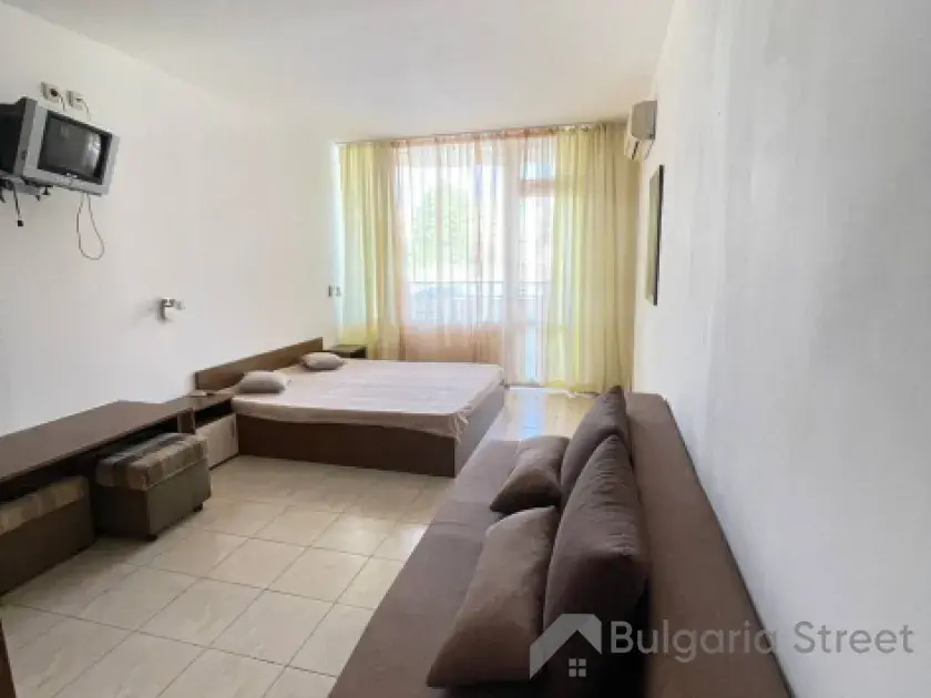 Jasmin Residence - Просторная студия