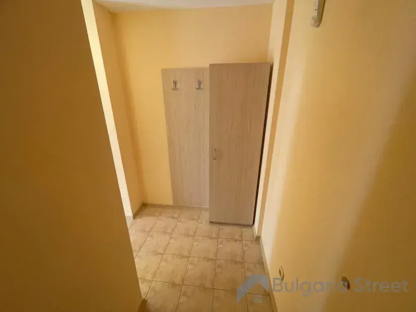 шкаф в прихожей