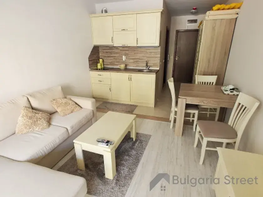 U-dacha | Студия в престижном комплексе со своим двориком