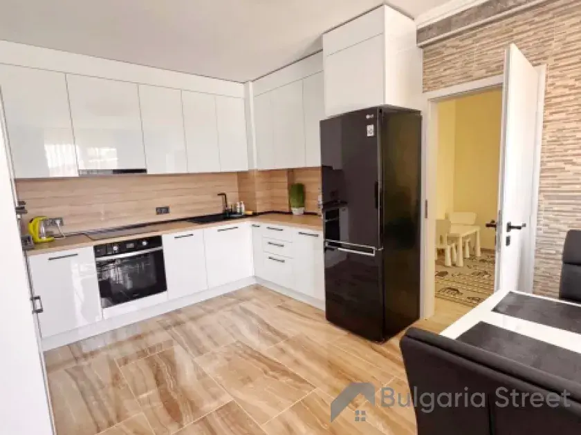 мебель и техника в квартире