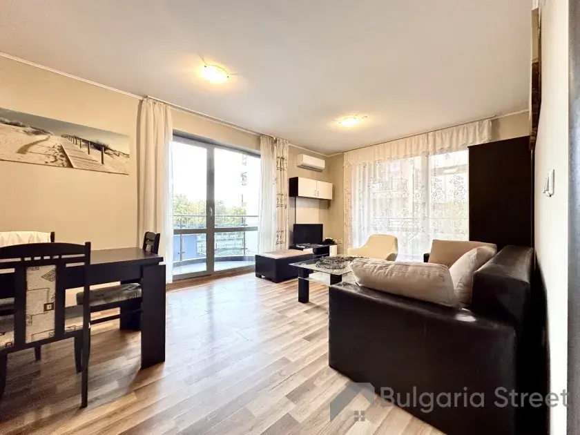 CACAO RESIDENCE | Трёхкомнатная квартира у моря на Солнечном Береге