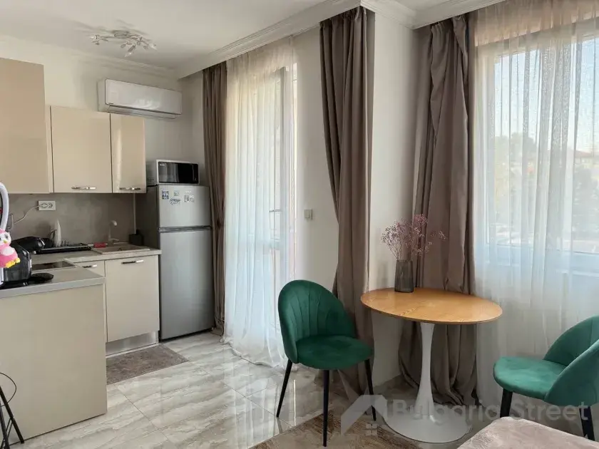 Magnolia 6 | Студия у моря кухня