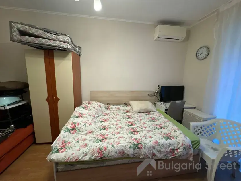 Venera Palace | Зонировання студия: кухонна, гостинная и спальная зона