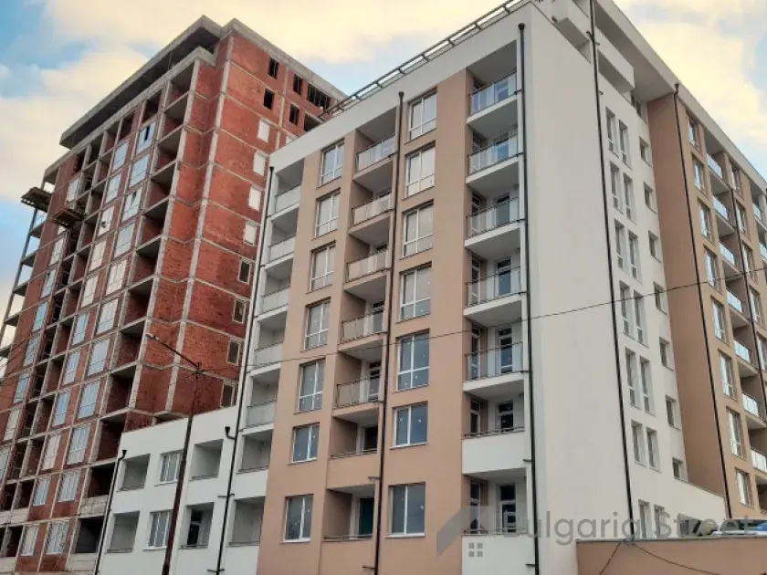 Panorama Burgas | Новый жилой дом — Трёхкомнатная квартира с гаражом в Бургасе